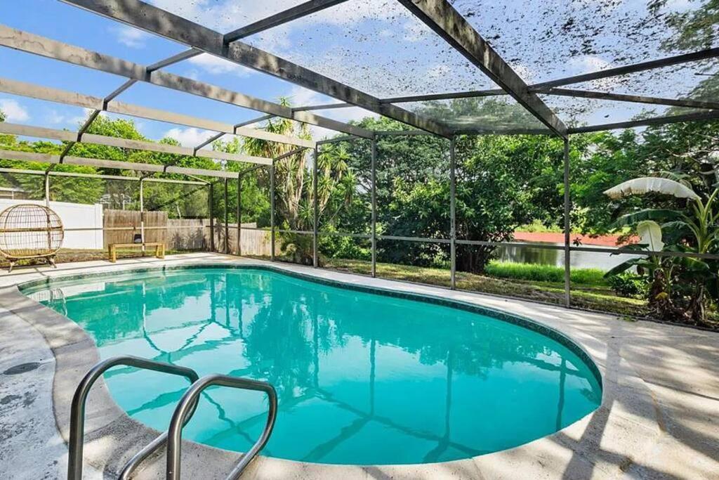 Cozy Lakefront Home W/ Pool -7 Mins From Legoland Winter Haven Extérieur photo