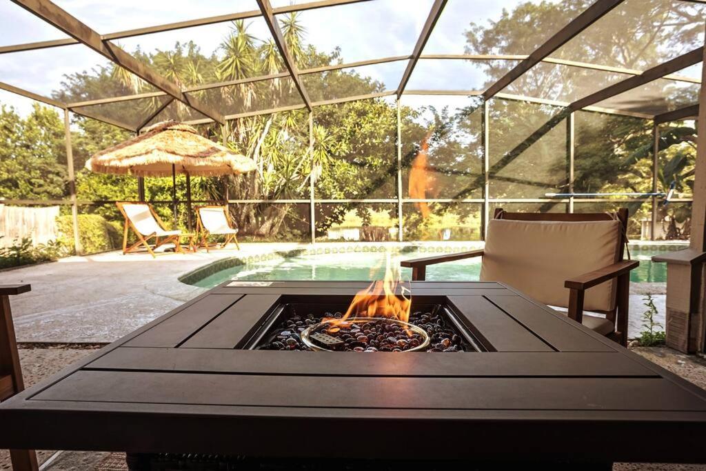 Cozy Lakefront Home W/ Pool -7 Mins From Legoland Winter Haven Extérieur photo